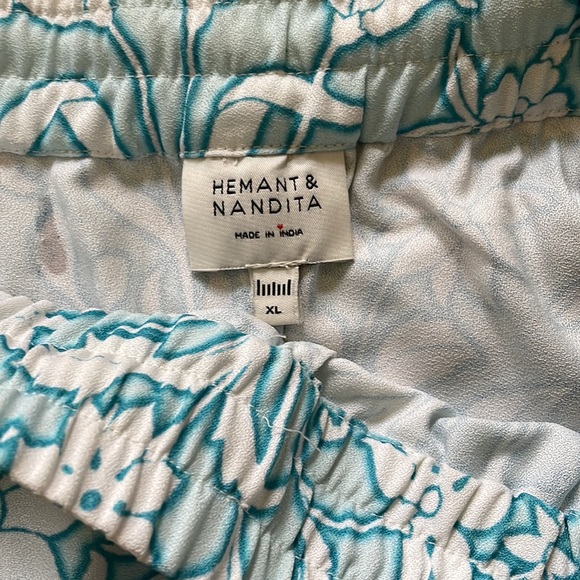 HEMANT & NANDITA Floral Track Joggers Pants - designer Blue and White XL - Picture 7 of 7